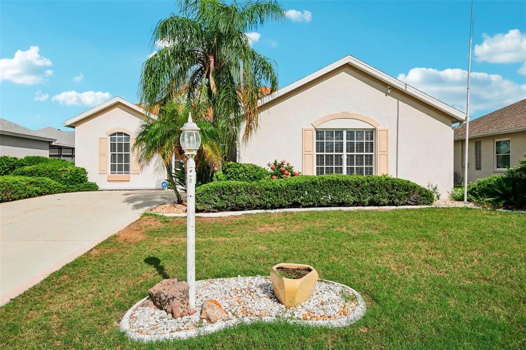For Sale: $279,900 (3 beds, 2 baths, 1383 Square Feet)