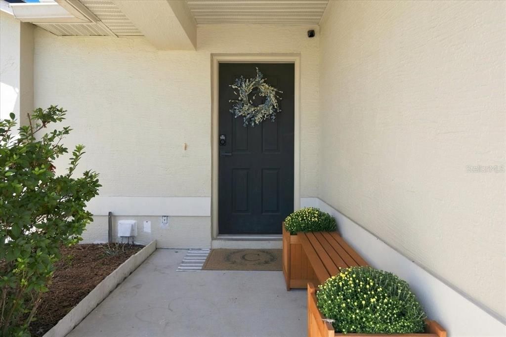 For Sale: $325,000 (3 beds, 2 baths, 1450 Square Feet)