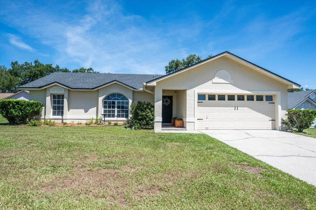 For Sale: $325,000 (3 beds, 2 baths, 1450 Square Feet)