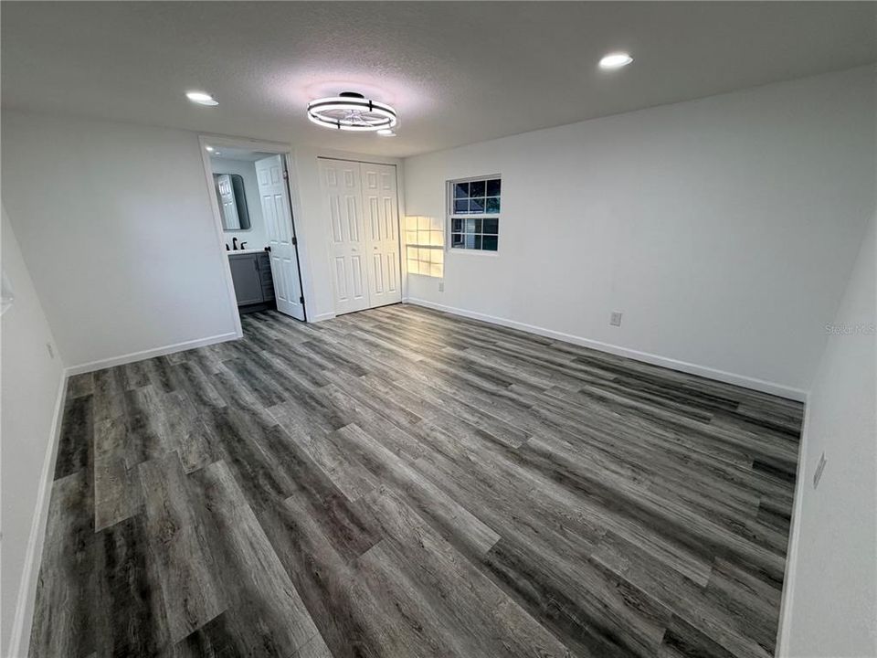 Activo con contrato: $250,000 (3 camas, 2 baños, 924 Pies cuadrados)