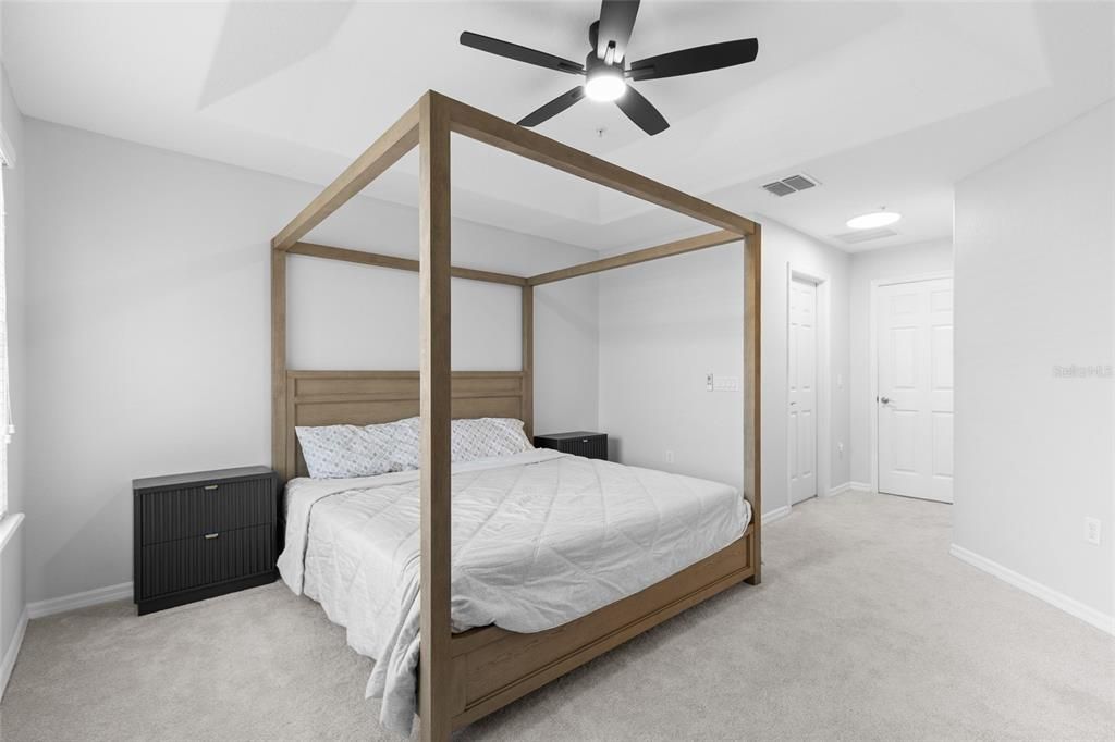 В аренду: $2,495 (3 спален, 2 ванн, 1731 Квадратных фут)