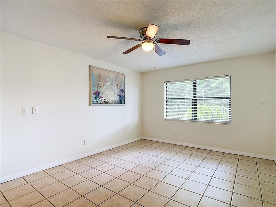 En Venta: $224,900 (2 camas, 2 baños, 1384 Pies cuadrados)