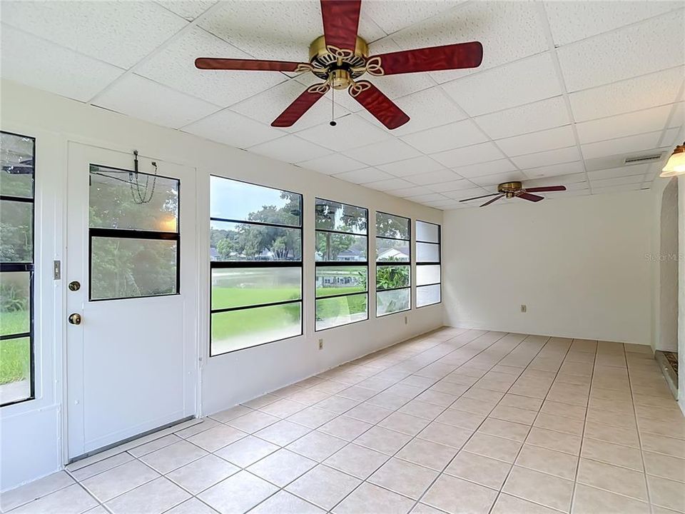 En Venta: $224,900 (2 camas, 2 baños, 1384 Pies cuadrados)