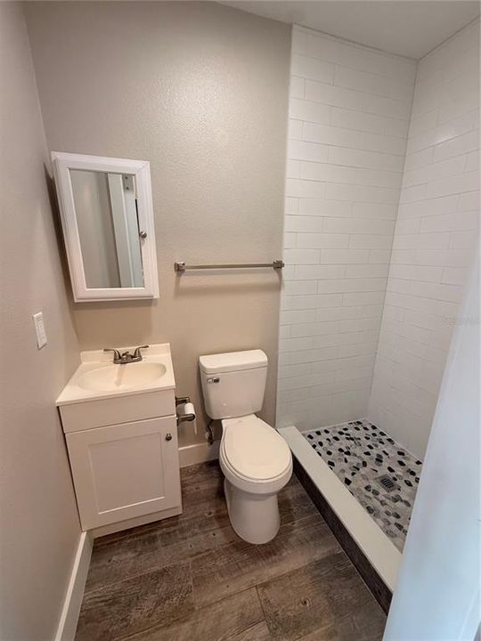 For Rent: $1,000 (1 beds, 1 baths, 231 Square Feet)