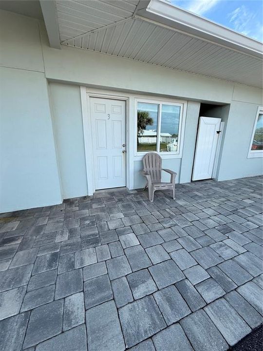 For Rent: $1,000 (1 beds, 1 baths, 231 Square Feet)
