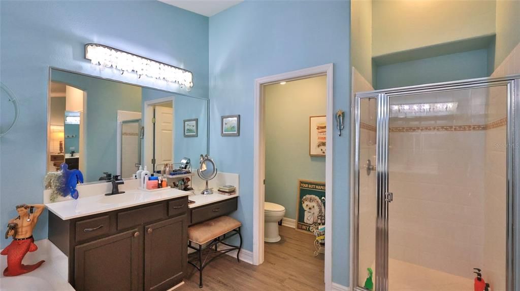 Activo con contrato: $399,000 (3 camas, 2 baños, 2038 Pies cuadrados)
