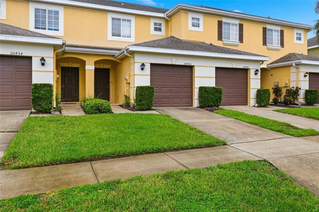 En Venta: $249,900 (2 camas, 2 baños, 1322 Pies cuadrados)