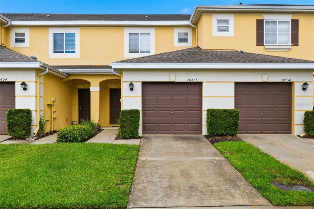 En Venta: $249,900 (2 camas, 2 baños, 1322 Pies cuadrados)