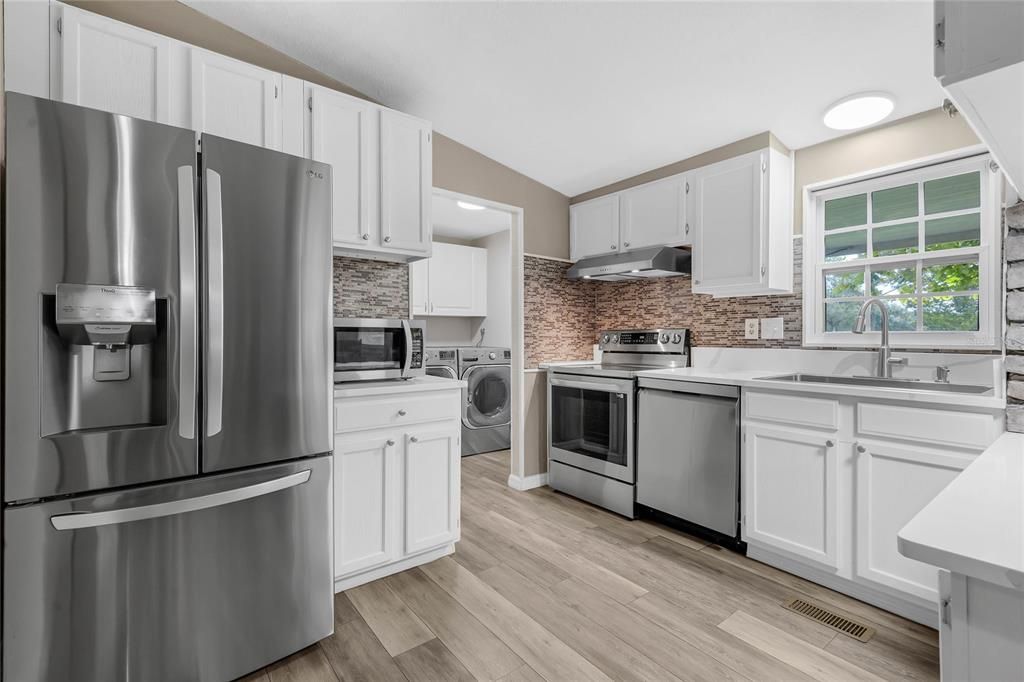 For Rent: $2,695 (3 beds, 2 baths, 1248 Square Feet)