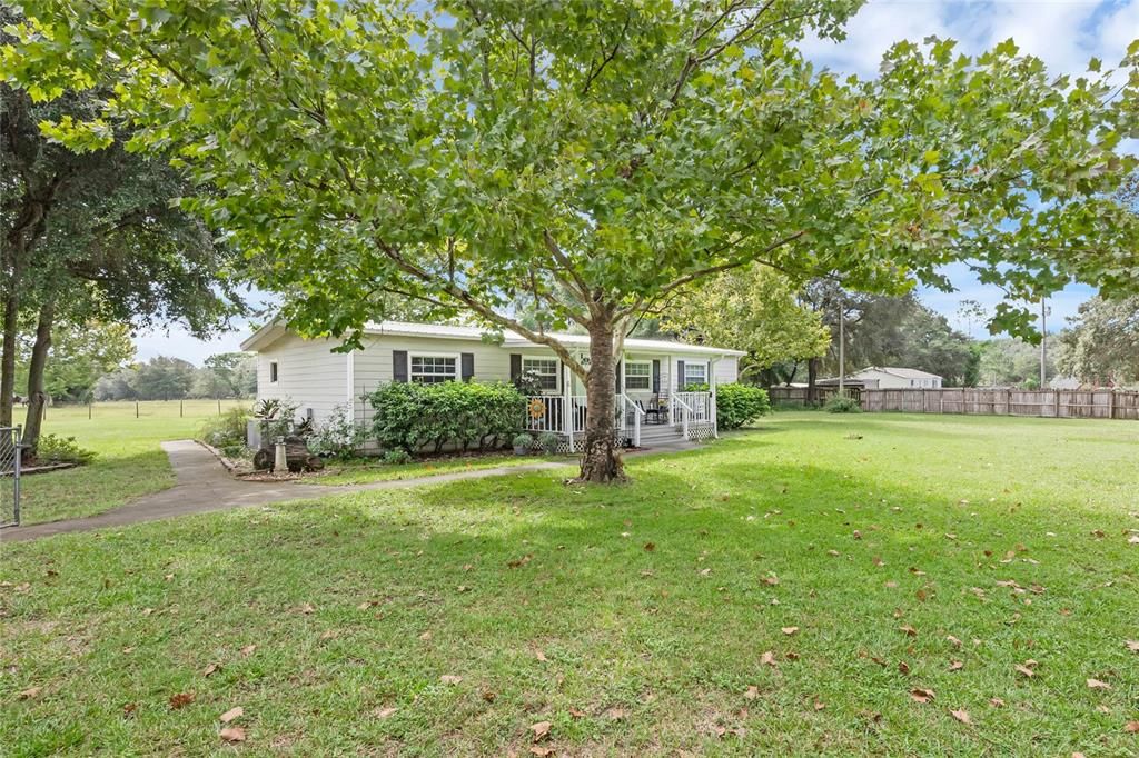 For Rent: $2,695 (3 beds, 2 baths, 1248 Square Feet)