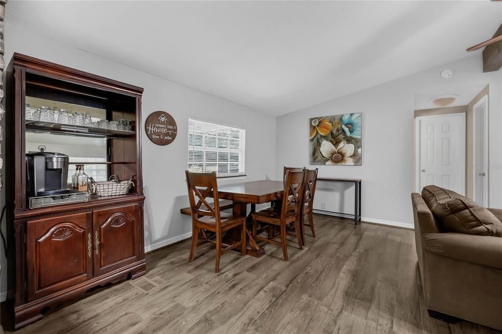 For Rent: $2,695 (3 beds, 2 baths, 1248 Square Feet)