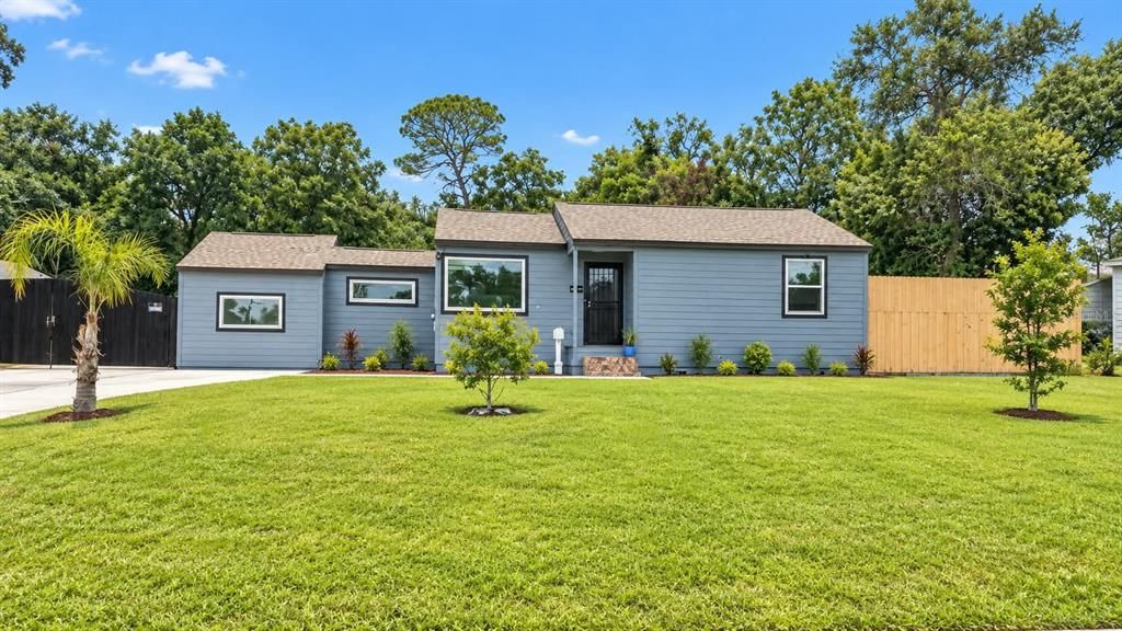 For Sale: $414,998 (4 beds, 2 baths, 1234 Square Feet)