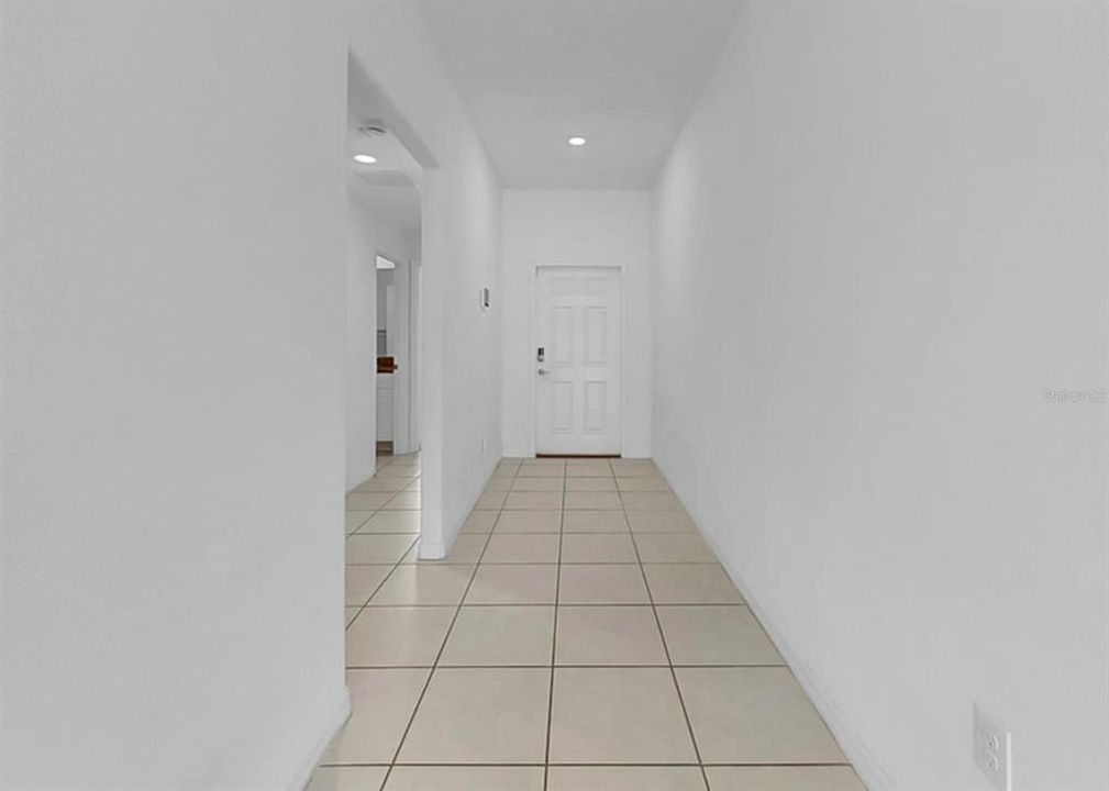 En Renta: $2,550 (4 camas, 2 baños, 1935 Pies cuadrados)