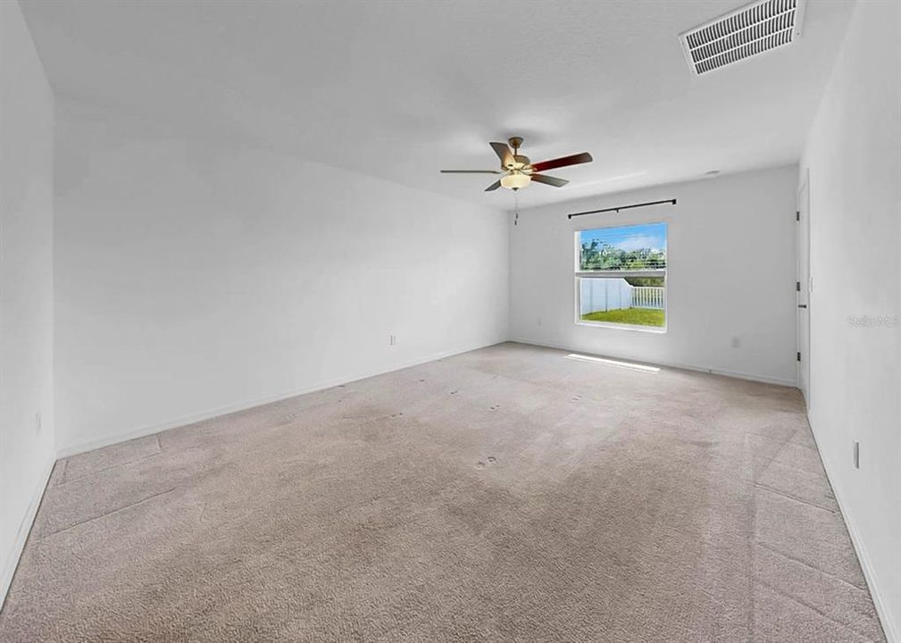 En Renta: $2,550 (4 camas, 2 baños, 1935 Pies cuadrados)