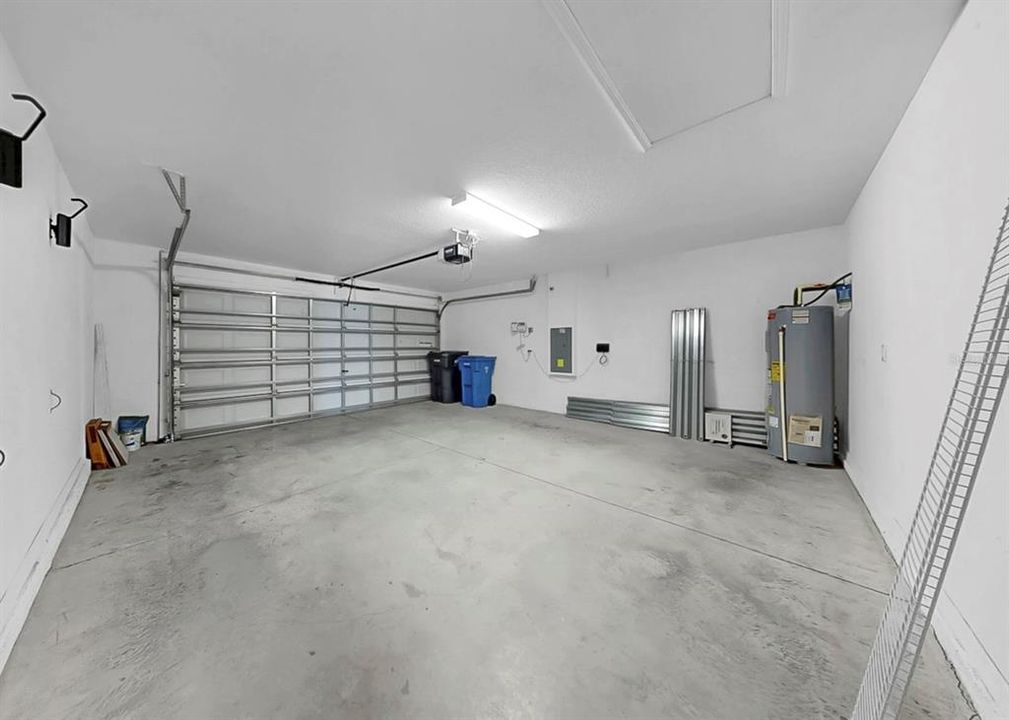 En Renta: $2,550 (4 camas, 2 baños, 1935 Pies cuadrados)