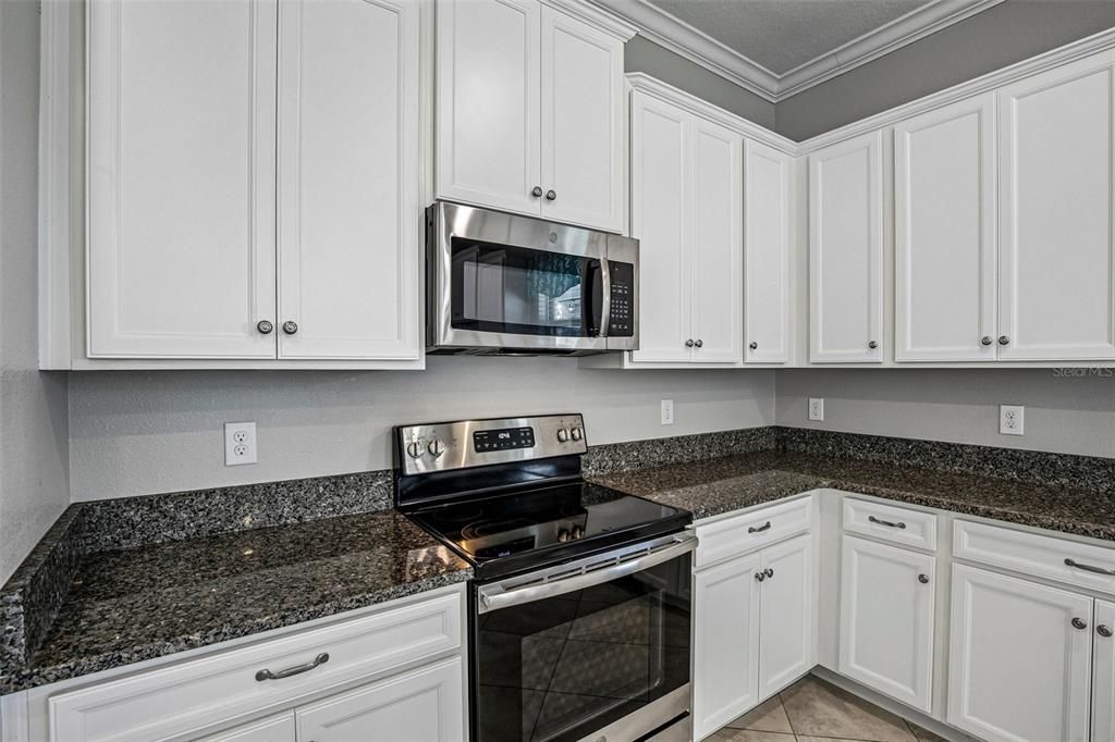 На продажу: $479,999 (5 спален, 3 ванн, 3037 Квадратных фут)