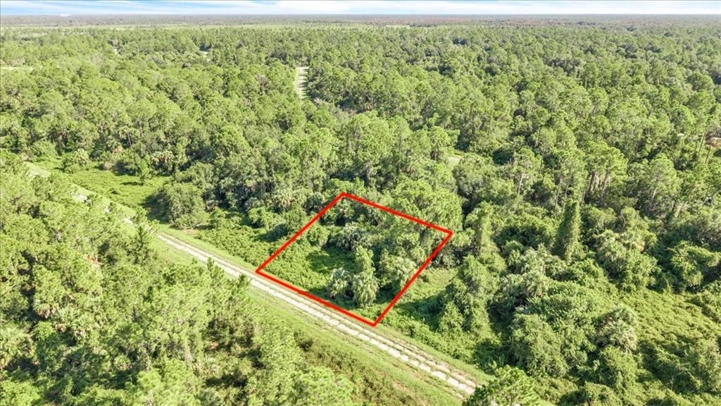 На продажу: $15,000 (0.24 acres)