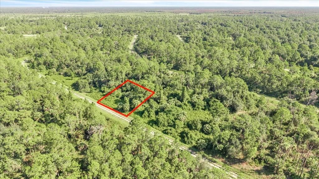 На продажу: $15,000 (0.24 acres)