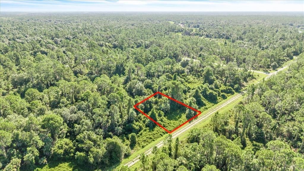 На продажу: $15,000 (0.24 acres)
