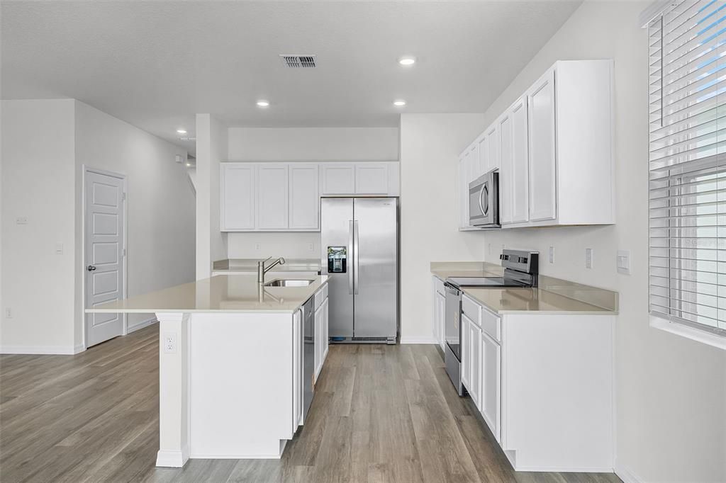 En Venta: $314,490 (3 camas, 2 baños, 1758 Pies cuadrados)
