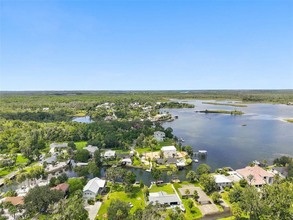 For Sale: $449,000 (3 beds, 3 baths, 1744 Square Feet)