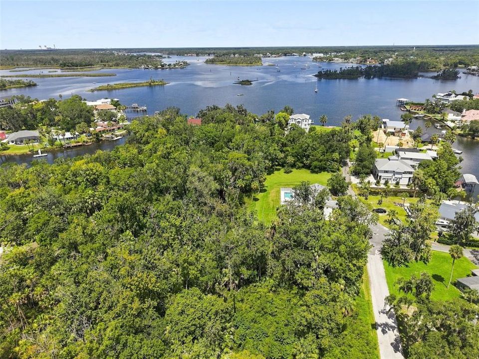 For Sale: $449,000 (3 beds, 3 baths, 1744 Square Feet)