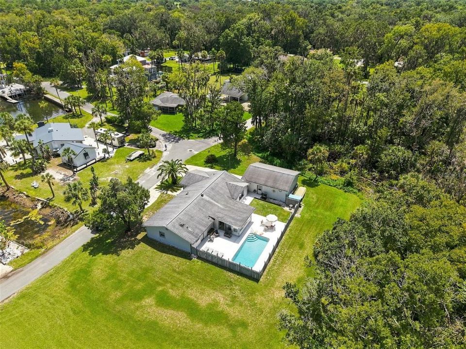 For Sale: $449,000 (3 beds, 3 baths, 1744 Square Feet)
