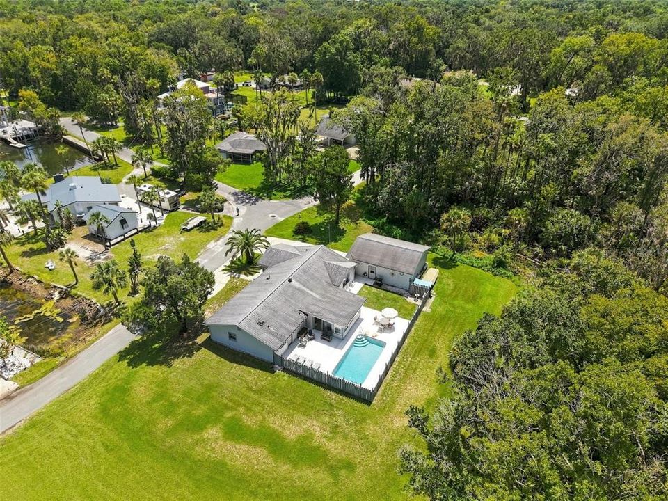 For Sale: $449,000 (3 beds, 3 baths, 1744 Square Feet)