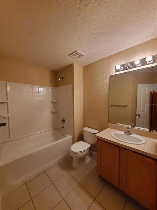 For Rent: $1,750 (3 beds, 2 baths, 1584 Square Feet)