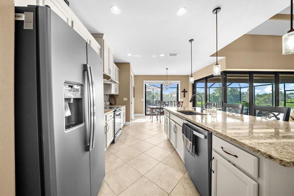 En Venta: $749,000 (3 camas, 2 baños, 2083 Pies cuadrados)