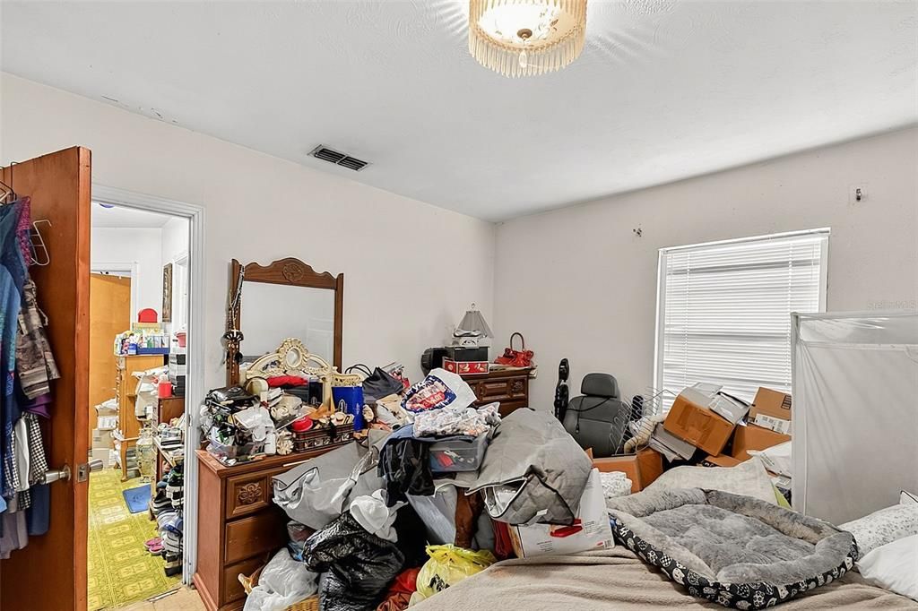 На продажу: $369,990 (4 спален, 3 ванн, 1823 Квадратных фут)
