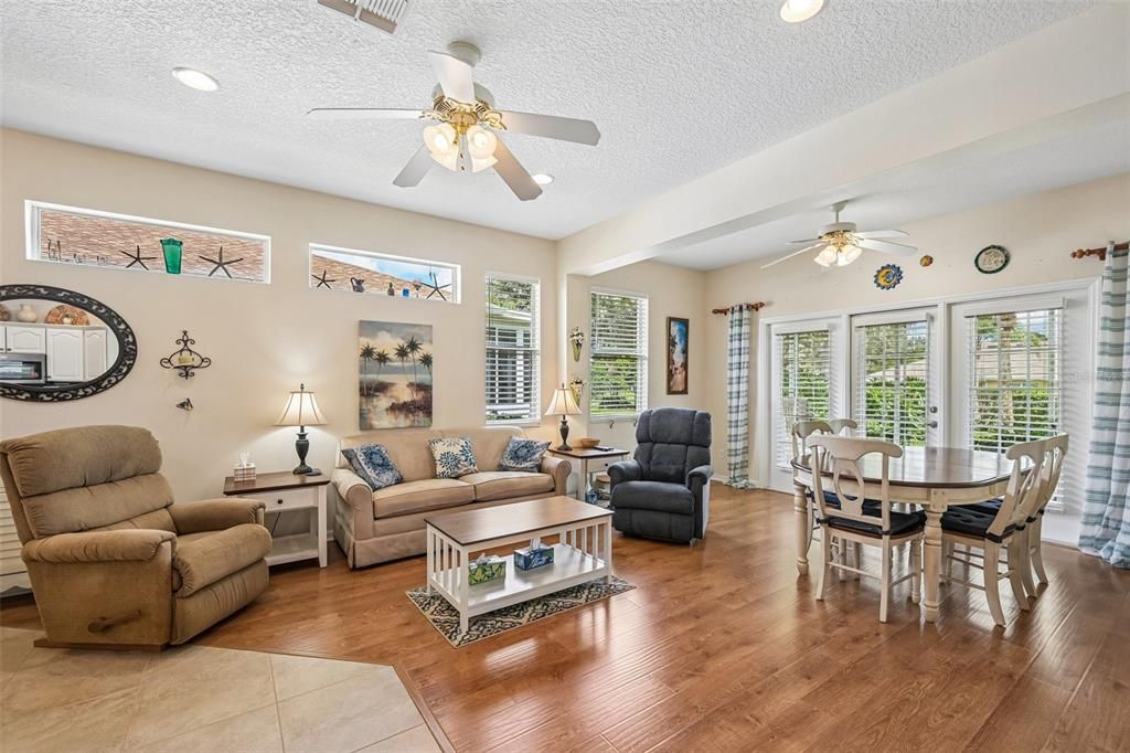 For Sale: $239,900 (3 beds, 2 baths, 1429 Square Feet)