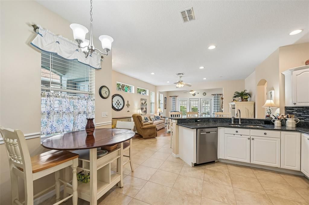 For Sale: $239,900 (3 beds, 2 baths, 1429 Square Feet)