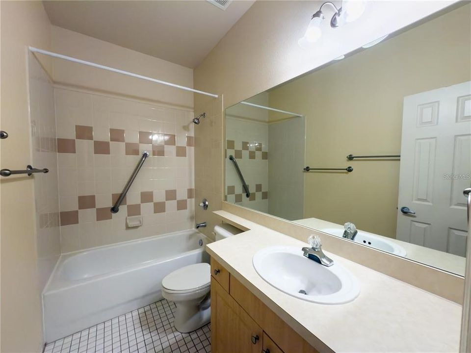 В аренду: $2,200 (3 спален, 2 ванн, 1282 Квадратных фут)