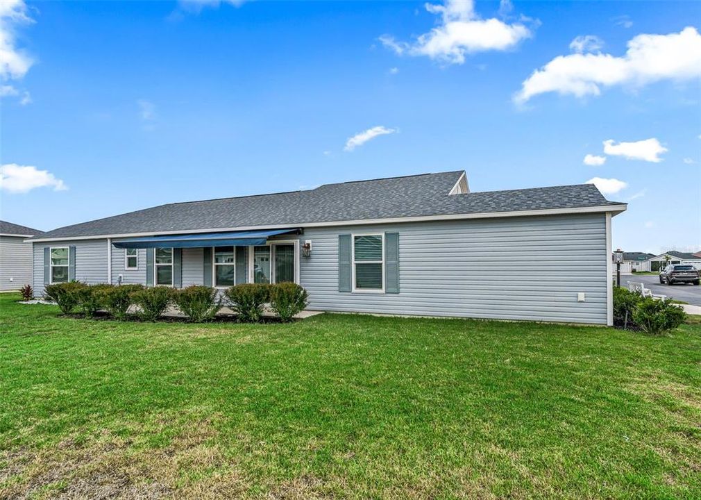 For Sale: $339,000 (3 beds, 2 baths, 1426 Square Feet)