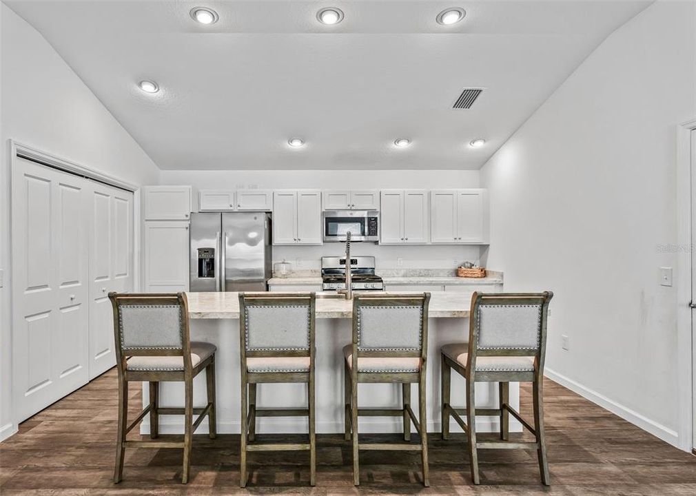 For Sale: $339,000 (3 beds, 2 baths, 1426 Square Feet)