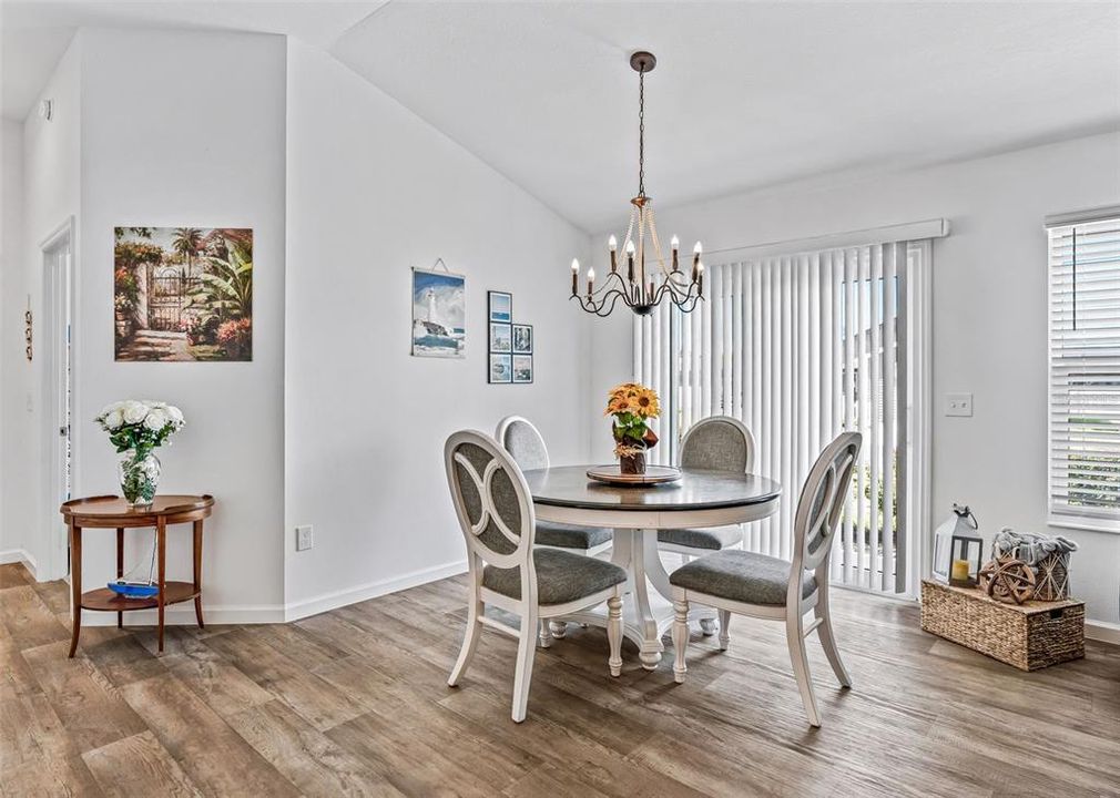 For Sale: $339,000 (3 beds, 2 baths, 1426 Square Feet)