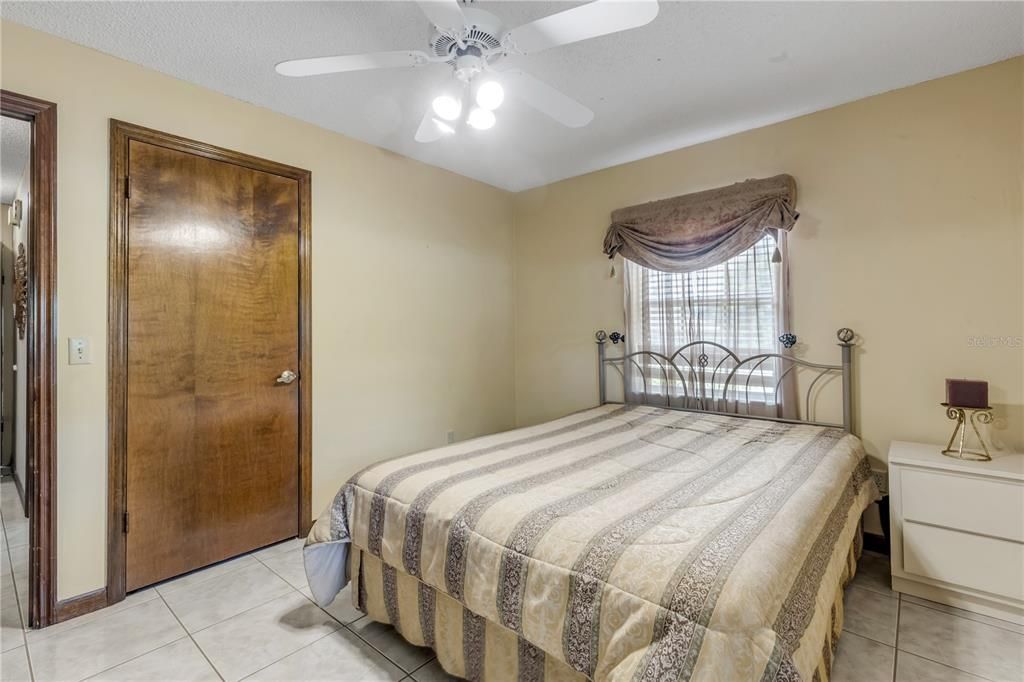 На продажу: $335,000 (4 спален, 3 ванн, 1745 Квадратных фут)