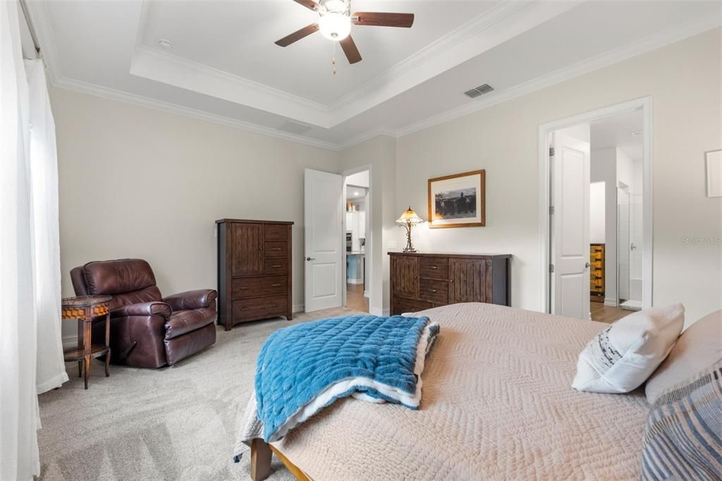 For Sale: $525,000 (2 beds, 2 baths, 2264 Square Feet)