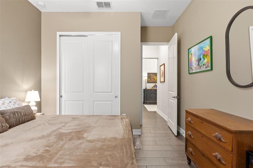 For Sale: $525,000 (2 beds, 2 baths, 2264 Square Feet)