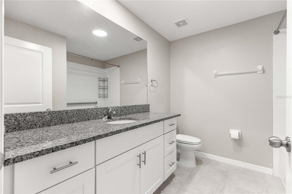 For Sale: $373,500 (4 beds, 3 baths, 2598 Square Feet)