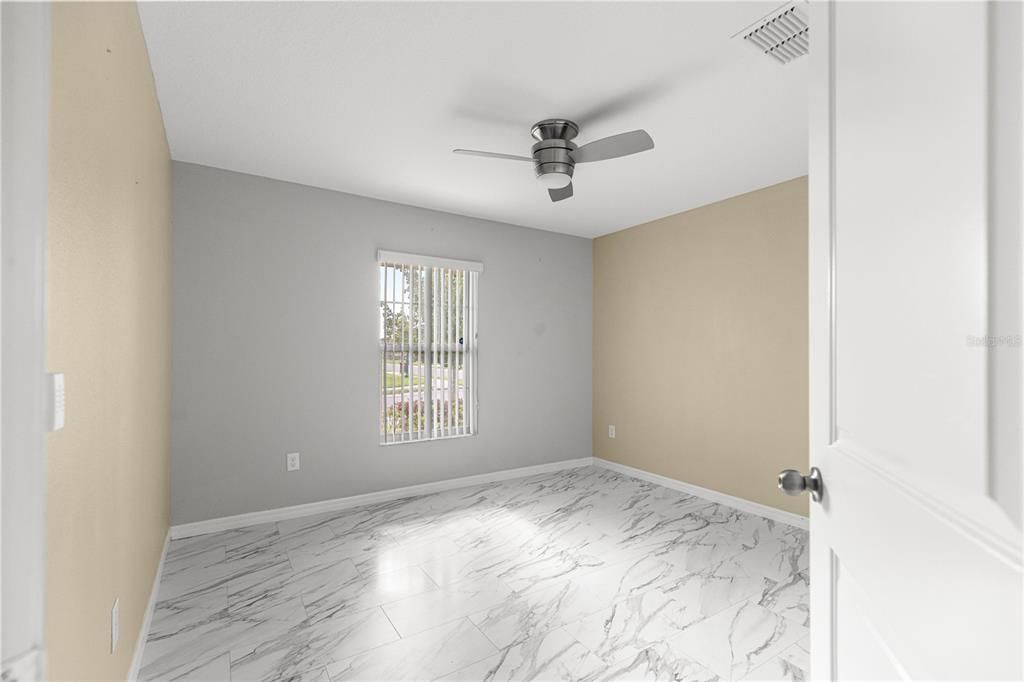 For Sale: $373,500 (4 beds, 3 baths, 2598 Square Feet)