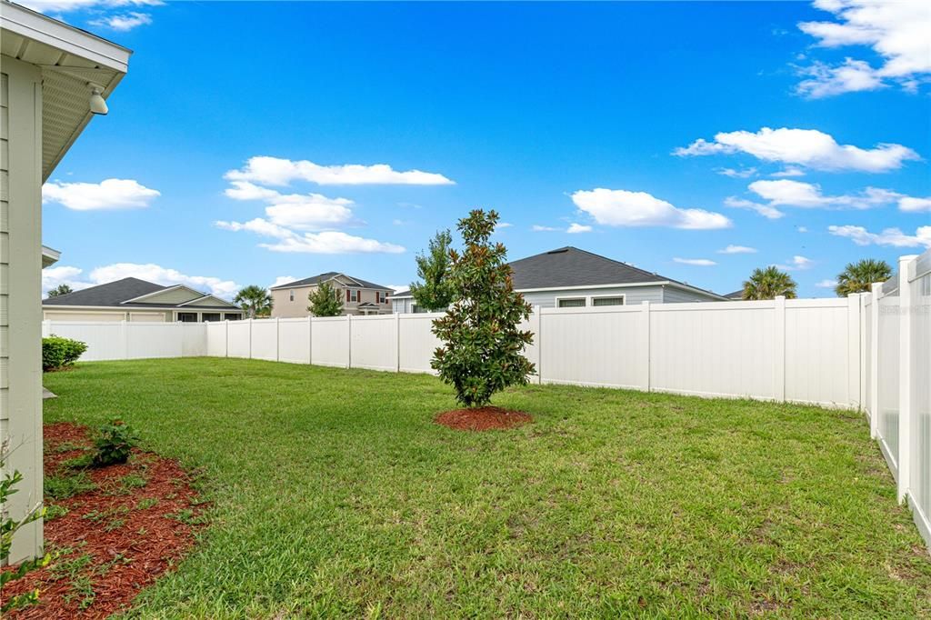 For Sale: $373,500 (4 beds, 3 baths, 2598 Square Feet)