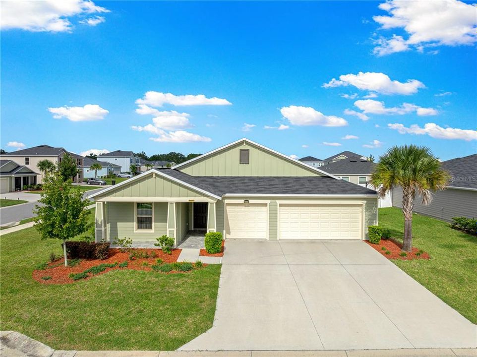 For Sale: $373,500 (4 beds, 3 baths, 2598 Square Feet)