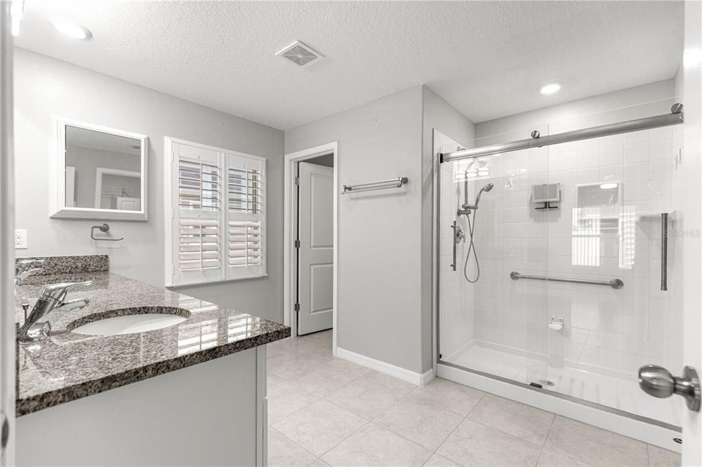 For Sale: $373,500 (4 beds, 3 baths, 2598 Square Feet)