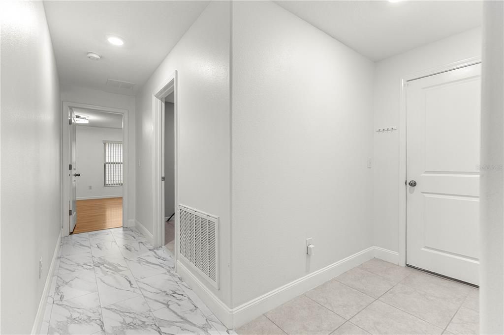 For Sale: $373,500 (4 beds, 3 baths, 2598 Square Feet)