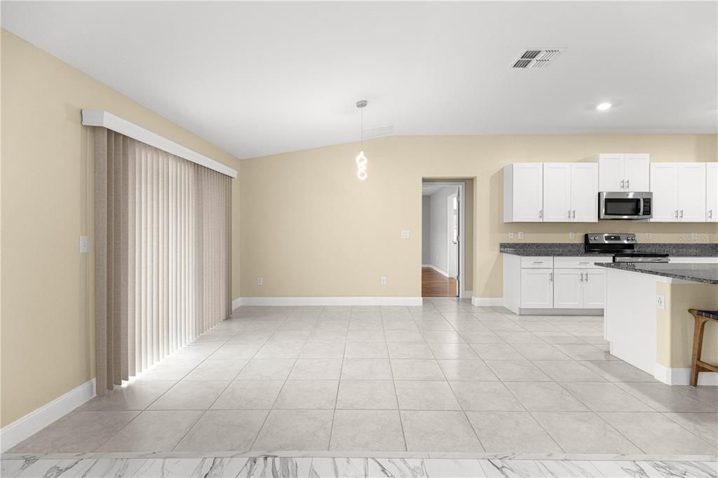 For Sale: $373,500 (4 beds, 3 baths, 2598 Square Feet)