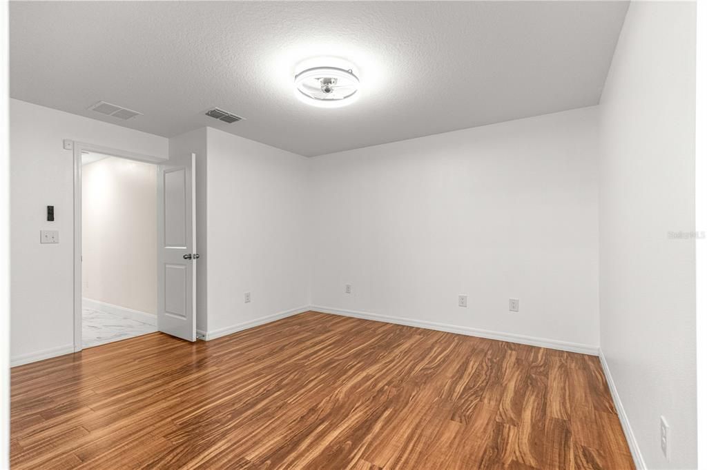 For Sale: $373,500 (4 beds, 3 baths, 2598 Square Feet)