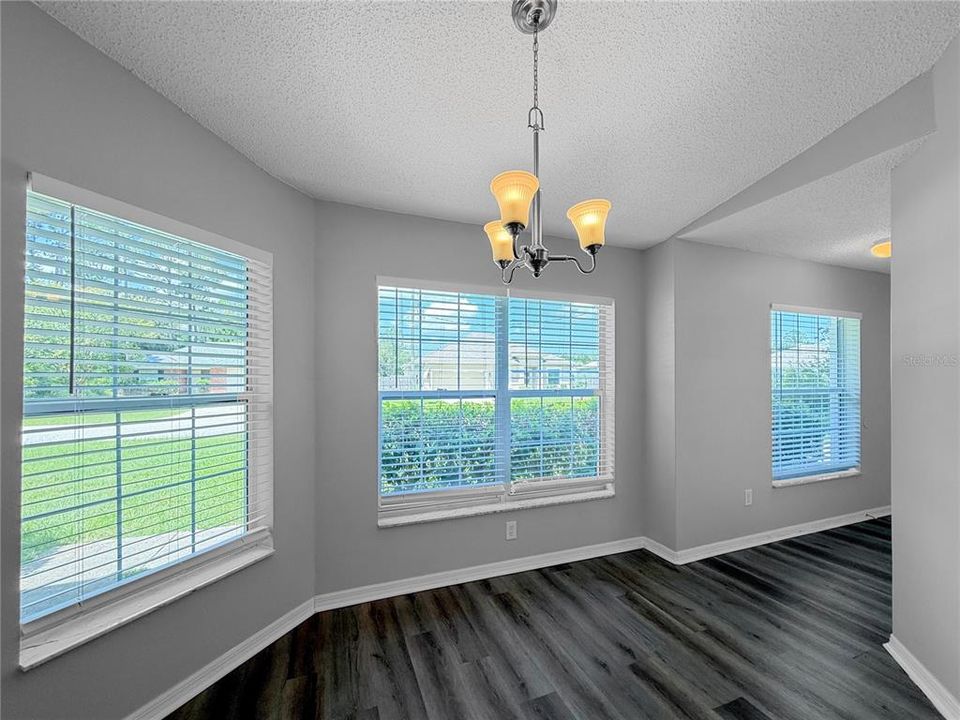 For Rent: $1,835 (3 beds, 2 baths, 1273 Square Feet)