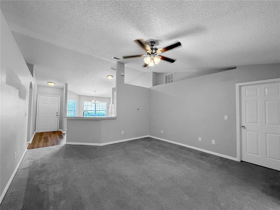 For Rent: $1,835 (3 beds, 2 baths, 1273 Square Feet)